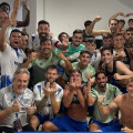 El CF Motril celebra su triunfo (CF MOTRIL)