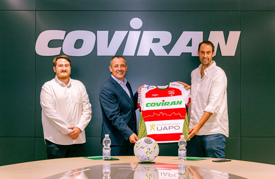 Firma del acuerdo de patrocinio (GRANADA FS)