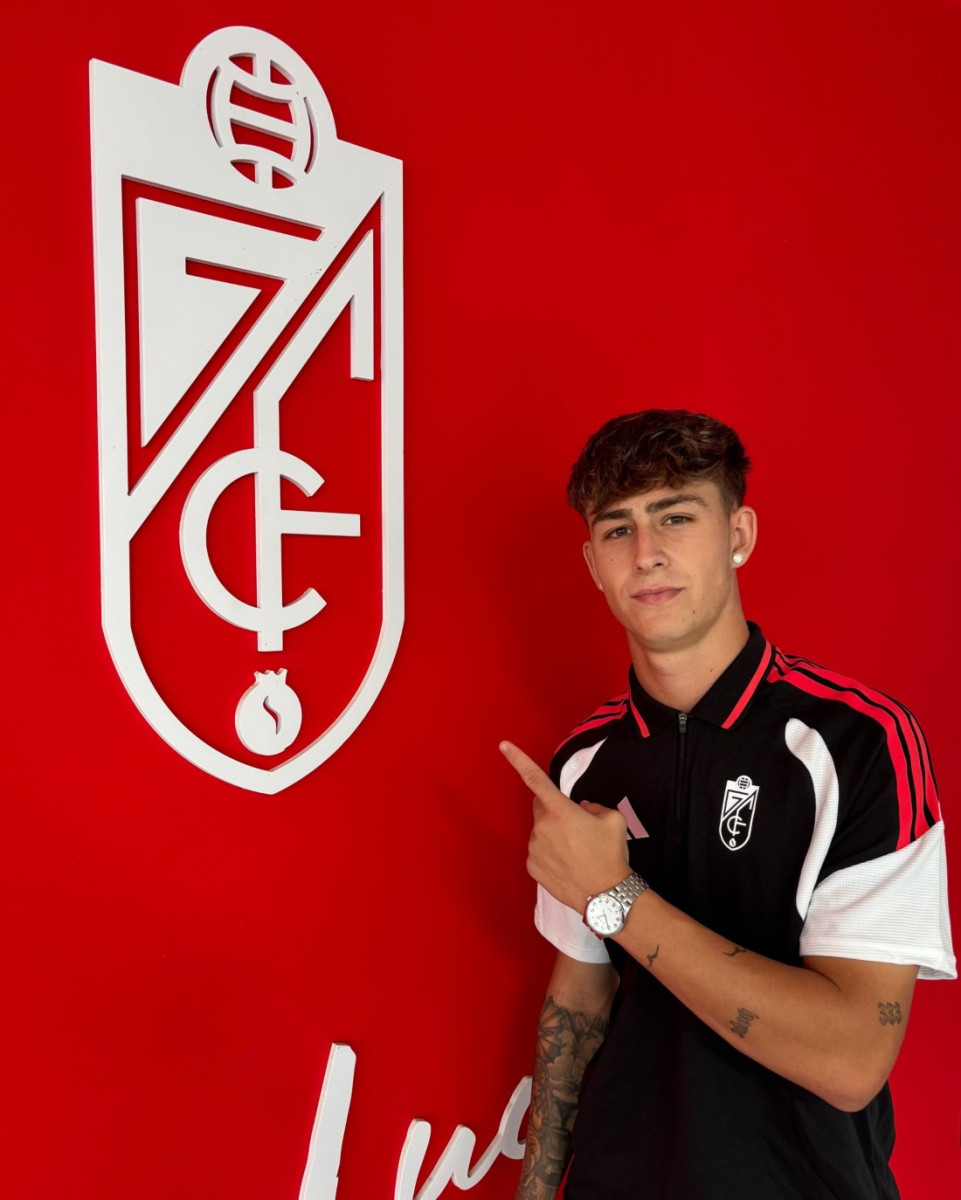 Angelo ha renovado su contrato hasta 2030 (GRANADA CF)