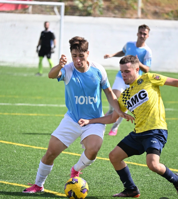 El Almuñécar CF defenderá el liderato ante el Atlético Monachil (ALMUÑÉCAR CF) El Almuñécar CF defenderá el liderato ante el Atlético Monachil (ALMUÑÉCAR CF)