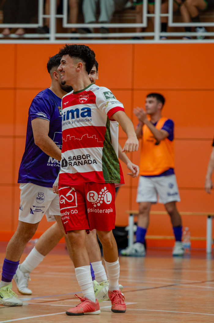 El Sima Granada quiere seguir invicto (ALBERTO GARCÍA)