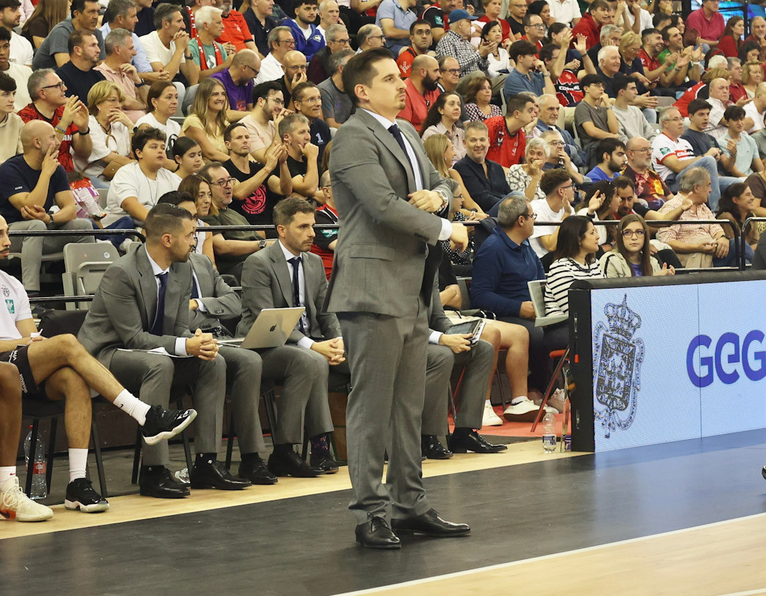 Arturo Ruiz durante el partido ante Tizona (GPMEDIA)