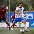 Diego Gámiz controla el balón durante el encuentro (NATALIA CASTILLO)