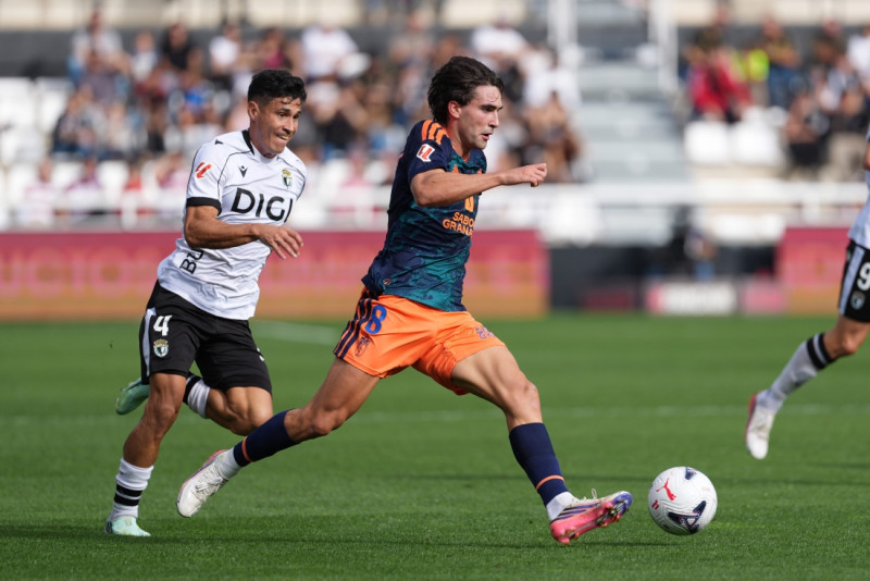 Alemañ volvió con buena nota al once inicial (LOF) Alemañ volvió con buena nota al once inicial (LOF)