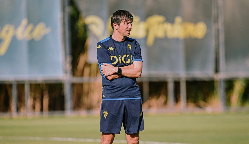 Celades ha advertido sobre las virtudes del Granada (CÁDIZ CF)