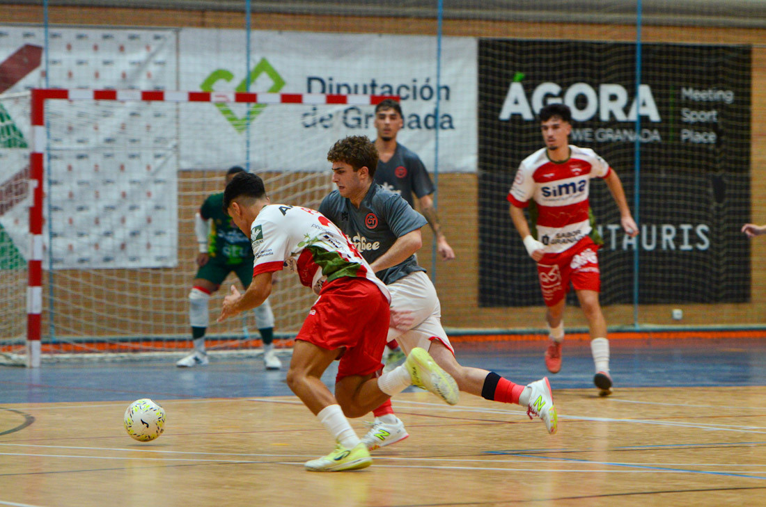 El Sima Granada perdió su primer partido de la temporada (ALBERTO GARCÍA)