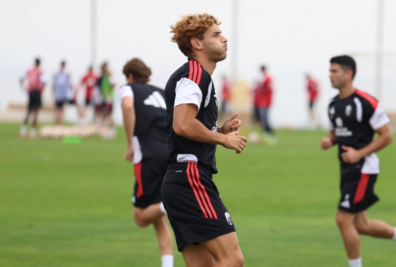 Pascual regresa al once titular (J. AZCOYTIA)