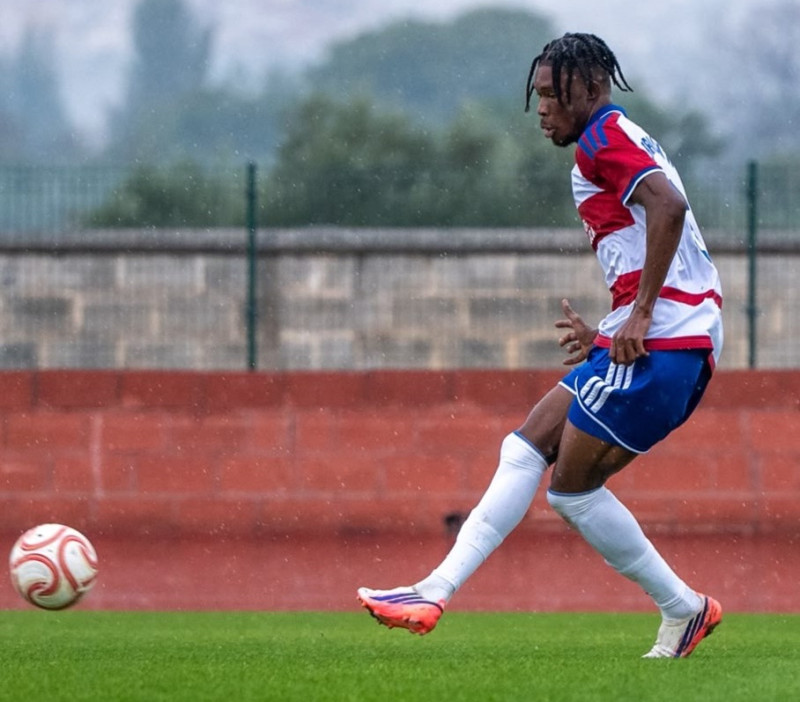 El Recreativo encaja unan nueva derrota (GRANADA CF) El Recreativo encaja unan nueva derrota (GRANADA CF)