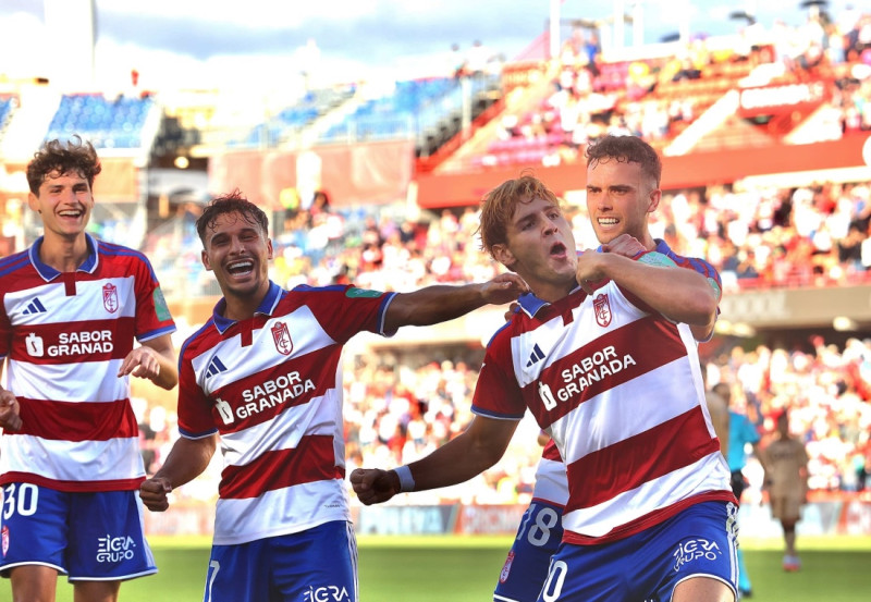 Jorge Pascual celebra el segundo tanto del Granada CF en el derbi (GPMEDIA) Jorge Pascual celebra el segundo tanto del Granada CF en el derbi (GPMEDIA)