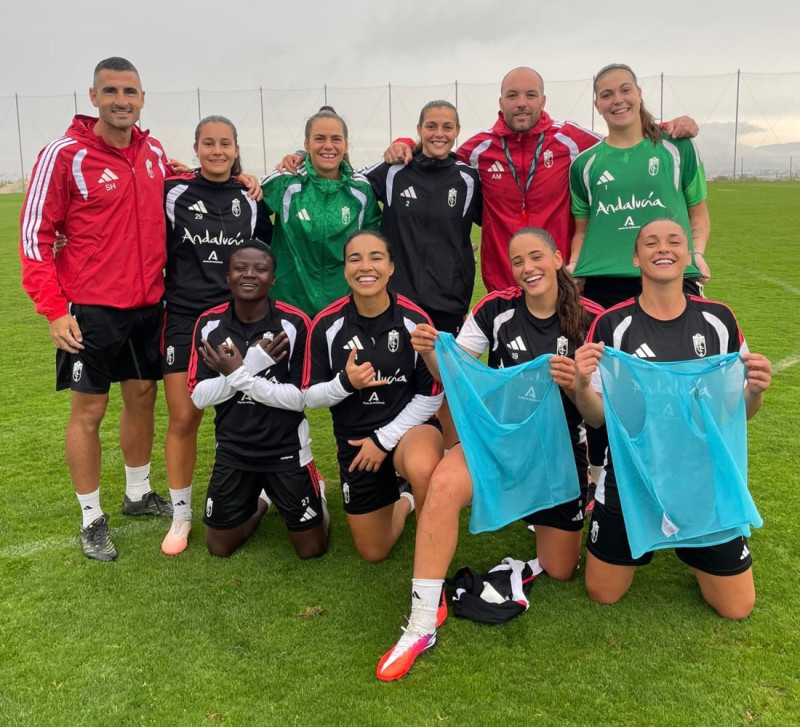 El Granada femenino, en buena forma (GRANADA CF) El Granada femenino, en buena forma (GRANADA CF)