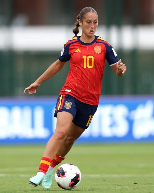Vera Molina sigue aportando a la Selección cada vez que está sobre el campo (GRANADA CF) Vera Molina sigue aportando a la Selección cada vez que está sobre el campo (GRANADA CF)