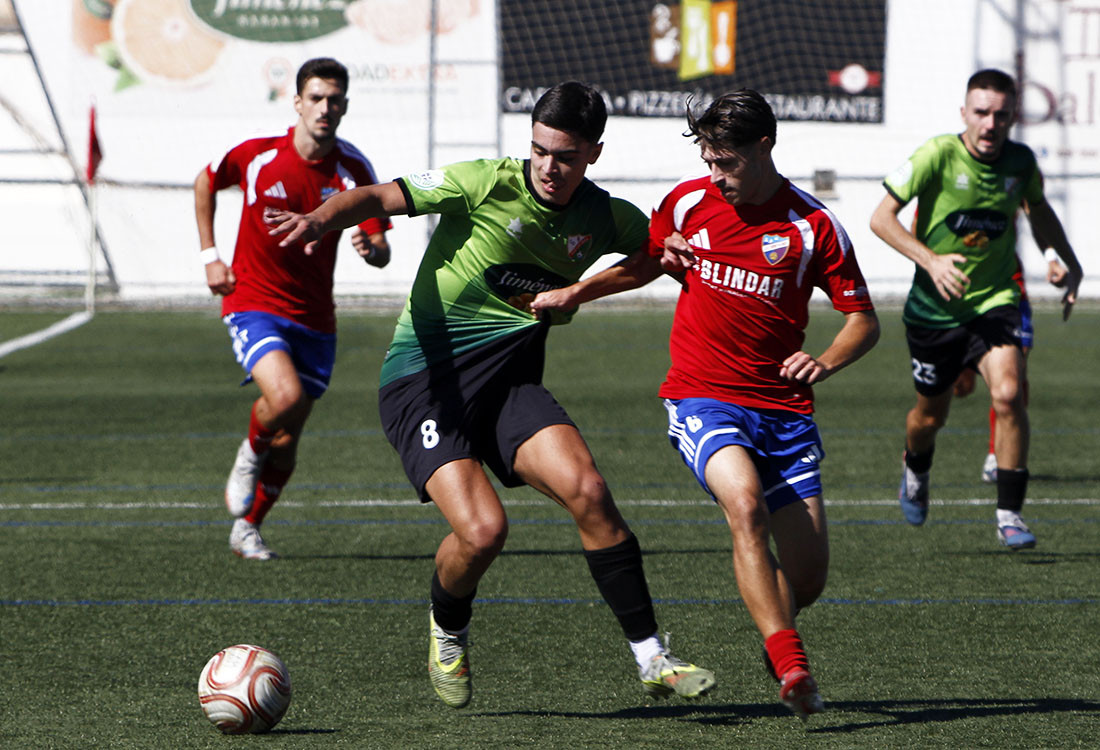 El encuentro en 'Las Viñas' acabó sin goles (J. PALMA)