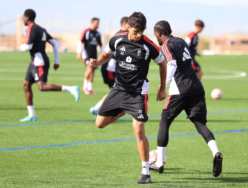 Dylar y Kader, dos futbolistas que serán titulares ante el Cieza (J. AZCOYTIA) Dylar y Kader, dos futbolistas que serán titulares ante el Cieza (J. AZCOYTIA)