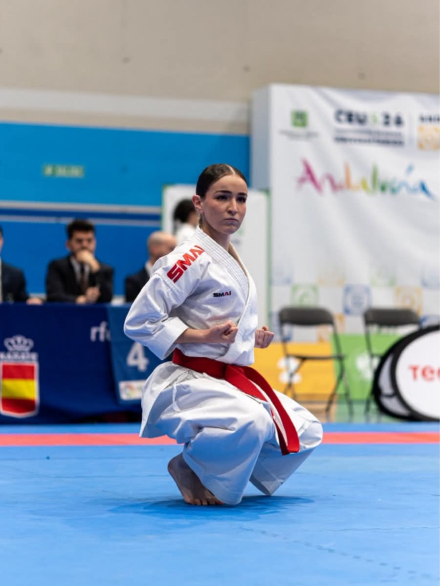 La Karateca granadina Abril Ángulo (FEDERACIÓN ANDALUZA DE KÁRATE)