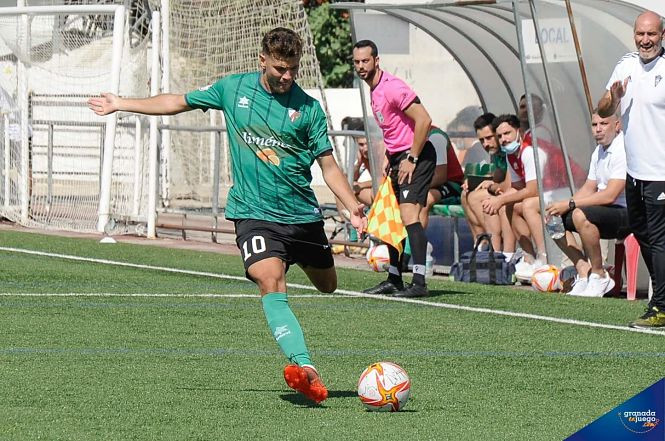 Javi Prieto ha causado baja en la plantilla del CD Huétor Vega (JOSÉ M. BALDOMERO)