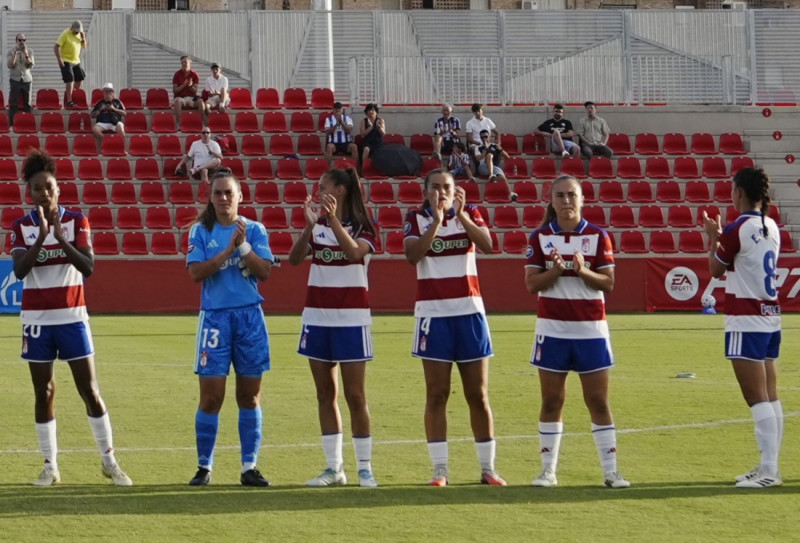 Las rojiblancas quieren la victoria ante su afición (GRANADA CF)