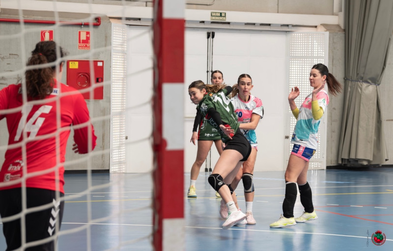 Otra jornada de alto voltaje para las granadinas Otra jornada de alto voltaje para las granadinas