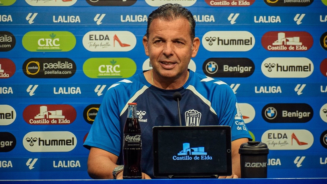 Javi Calleja espera hacer un bueno partido ante el Granada (CD ELDENSE)