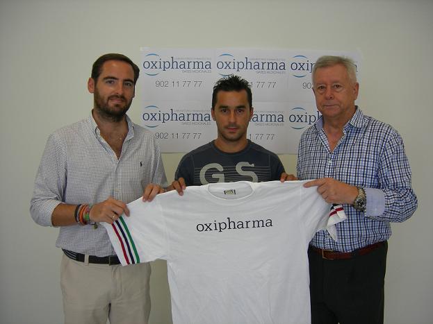 Sergio en el acto de presentación como nuevo jugador del Oxipharma