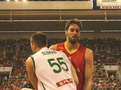 España aterriza en Granada