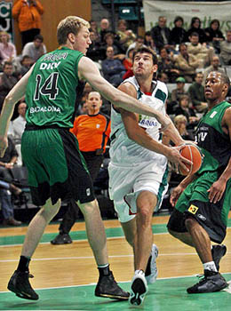 Scepanovic ante el DKV Joventud (ACBMEDIA) Scepanovic ante el DKV Joventud (ACBMEDIA)