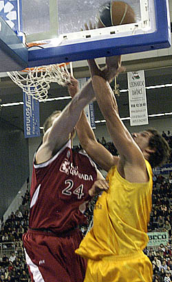 Borchardt en acción ante Gran Canaria (AYALA)