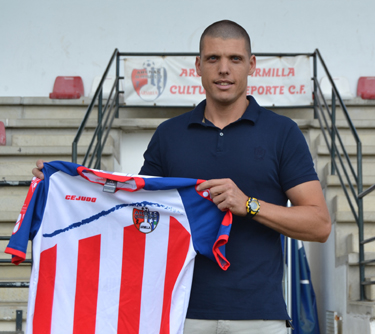 Gabriel Padial está listo para debutar en el banquillo del Arenas 