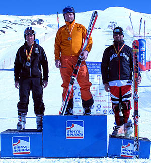 Jorge Ruiz en el podio de Sierra Nevada (CETURSA.ES) Jorge Ruiz en el podio de Sierra Nevada (CETURSA.ES)