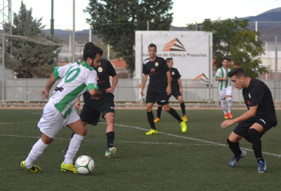 El Alfacar se tuvo que conformar con el empate (LÁZARO)