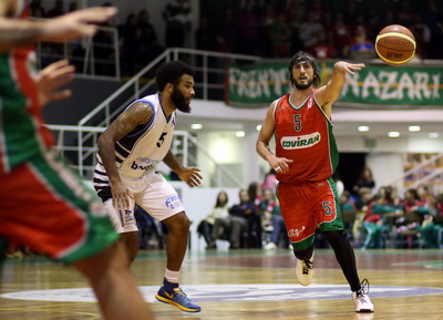 Jorge Fernández, jugador del Covirán Granada (FERMÍN RODRÍGUEZ)