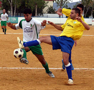 Dune materializó la victoria maracenera de penalti (J. J .M.) Dune materializó la victoria maracenera de penalti (J. J .M.)