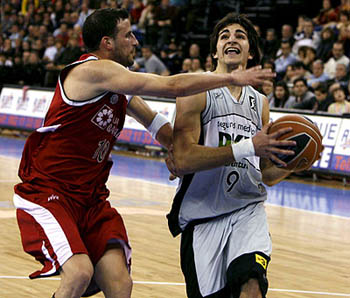 Nico Gianella junto a Ricky Rubio del DKV Joventud (ACBMEDIA) Nico Gianella junto a Ricky Rubio del DKV Joventud (ACBMEDIA)