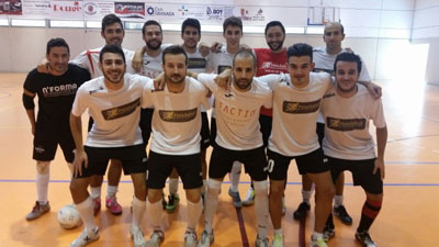 Equipo del Peligros Fútbol Sala antes del encuentro con Maracena