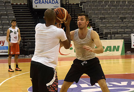 Iván Milekovic ha regresado a los entrenamientos (FCB GRANADA)