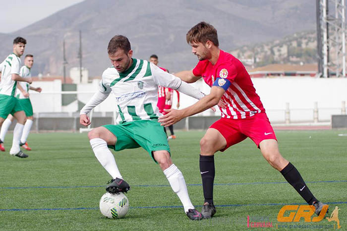 La victoria ante el Almería B saca a los blanquiverdes del descenso (VICENTE CARVAJAL)