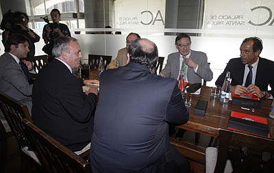 La importante reunión se celebró en un céntrico hotel de la capital granadina La importante reunión se celebró en un céntrico hotel de la capital granadina