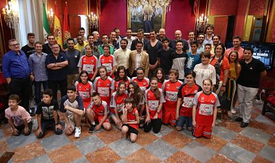 Los jugadores han estado arropados por la familia nazarí 