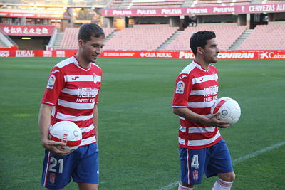 Los dos nuevos fichajes, en su primera convocatoria 