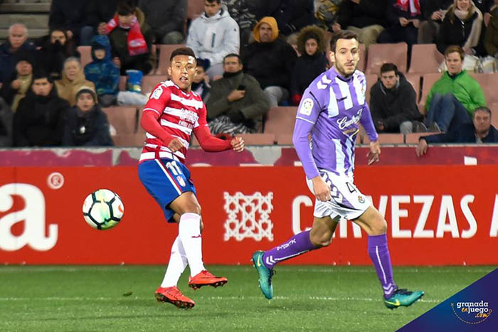 Machís en una acción del encuentro ante el Real Valladolid (BALDOMERO)