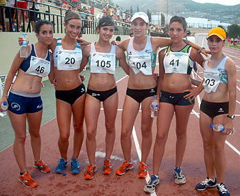 Representación femenina de la Juventud Atlética Guadix en Motril