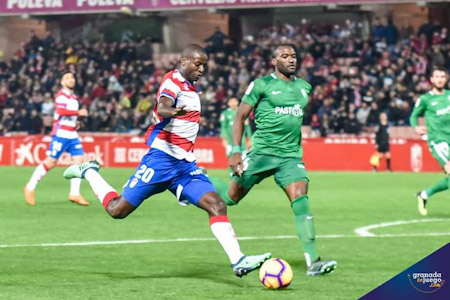 Adrian Ramos fue uno de los jugadores mas destacados del Granada (BALDOMERO)