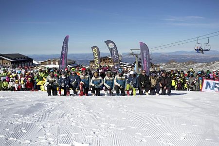 Presentación en Sierra Nevada de los equiposcde deportes de invierno (CETURSA)