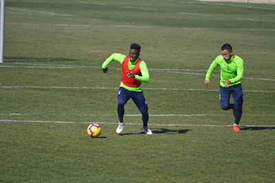 Azeez ya trabaja a pleno rendimiento (GRJ) 