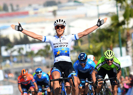 Matteo Trentin se ha llevado la victoria en la última etapa de la Vuelta a Andalucia (VUELTA ANDALUCIA)