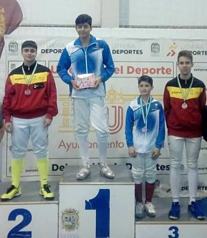 Podium de florete en Categoría Cadete (ESGRIMA MARACENA)