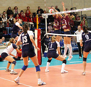 Las granadinas buscarán el primer título de la temporada Las granadinas buscarán el primer título de la temporada