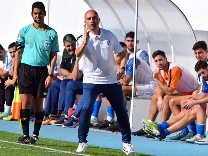 Antonio Sánchez Frías entrenará al CD Huétor Tájar (CD ALHAURINO) Antonio Sánchez Frías entrenará al CD Huétor Tájar (CD ALHAURINO)