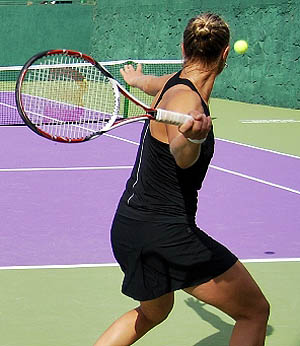 Nina Bratchikova en su partido ante Estelle Guissard (GRJ) Nina Bratchikova en su partido ante Estelle Guissard (GRJ)