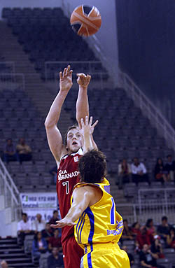 Joe Ingles anotó seis triples de nueve intentos (CBG) Joe Ingles anotó seis triples de nueve intentos (CBG)