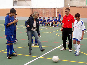 La concejala de Deportes estuvo presente en la inauguración